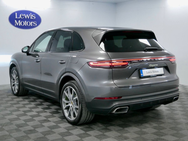 Image for 2023 Porsche Cayenne 2023 Porsche Cayenne Hybrid