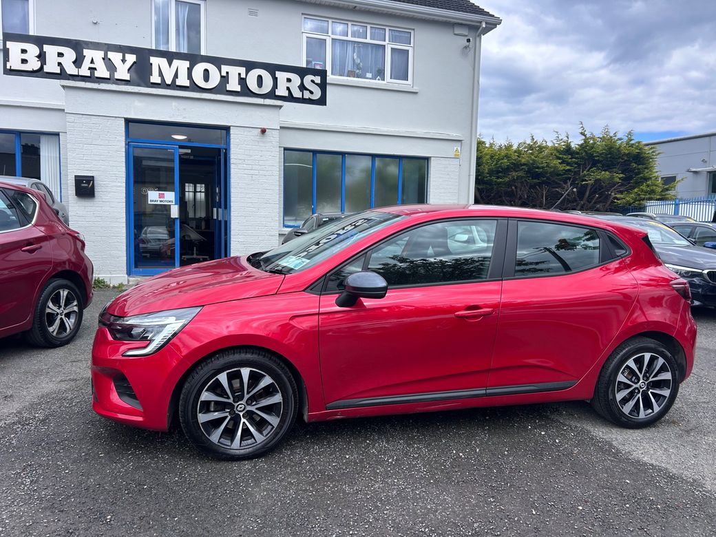 Image for 2023 Renault Clio 2023 RENAULT CLIO 1.3 PETROL AUTO Equilibre
