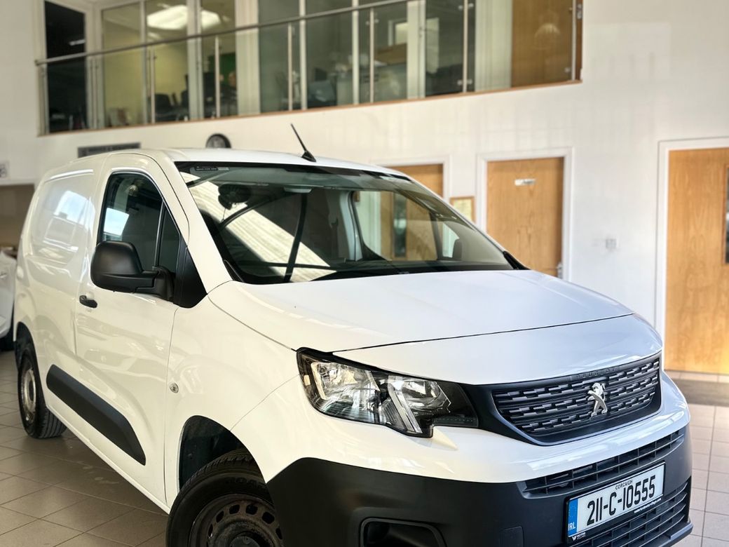 Image for 2021 Peugeot Partner 1.5 Blue HDI 75 Panelled 6.2 3