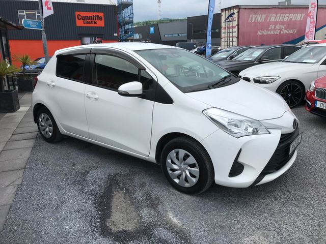 Image for 2019 Toyota Yaris Hybrid Luna