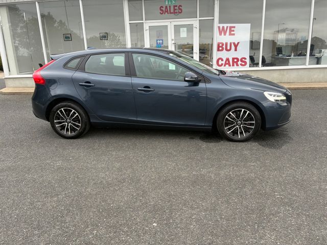 Image for 2019 Volvo V40 D3 MOM ED 5DR Auto