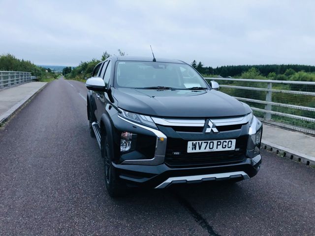 Image for 2021 Mitsubishi L200 DI-D BARBARIAN DCB