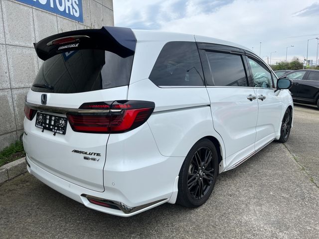 Image for 2021 Honda Odyssey ABSOLUTE 7 SEATER AUTOMATIC HYBRID 2.0 PETROL //FACELIFT MODEL//HALF LEATHER HEATED ELECTRIC SEATS//REVERSE CAMERA//POWER SLIDING REAR DOORS//KEYLESS ENTRY//