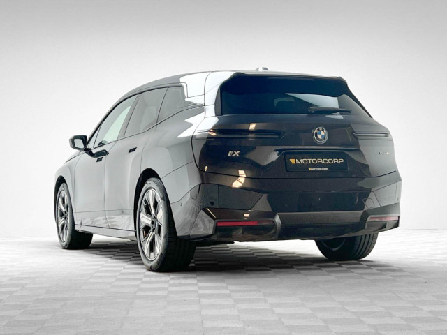 Image for 2022 BMW iX 40 M SPORT