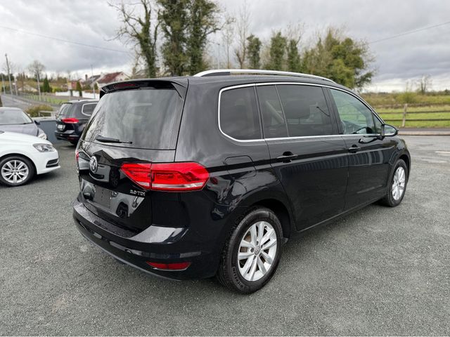 Image for 2019 Volkswagen Touran 7SEATER=2.0 TDI COMFORTLINE PLUS DIESEL AUTOMATIC // APPLE CARPLAY // ANDROID AUTO // REVERSING CAMERA // CRUISE CONTROL // LANE ASSIST // VW MATRIX LIGHTING // FULL PRIVACY PACK // UPGRADED ALLOYS 