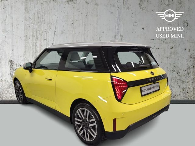 Image for 2024 Mini Cooper E Classic