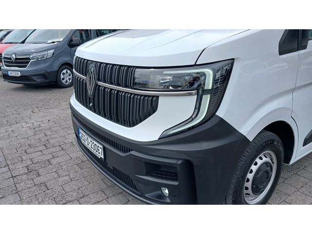 Image for 2025 Renault Master 