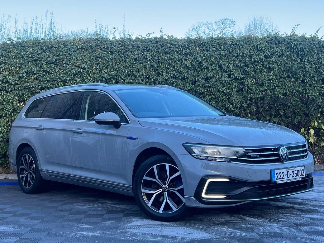 Image for 2022 Volkswagen Passat GTE VARIANT 1.4 TSI HYBRID // LEATHER HEATED SEATS // SERVICE HISTORY // DIAMOND CUT ALLOYS 