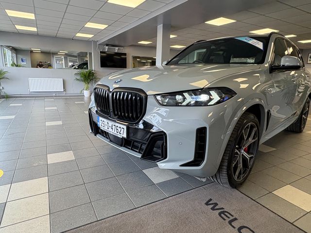 Image for 2025 BMW X5 50 E M SPORT PRO PACK