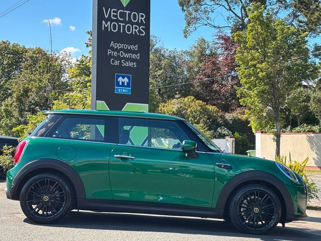 Image for 2023 Mini Cooper ELECTRIC LEVEL 2 HALF LEATHER SEATS
