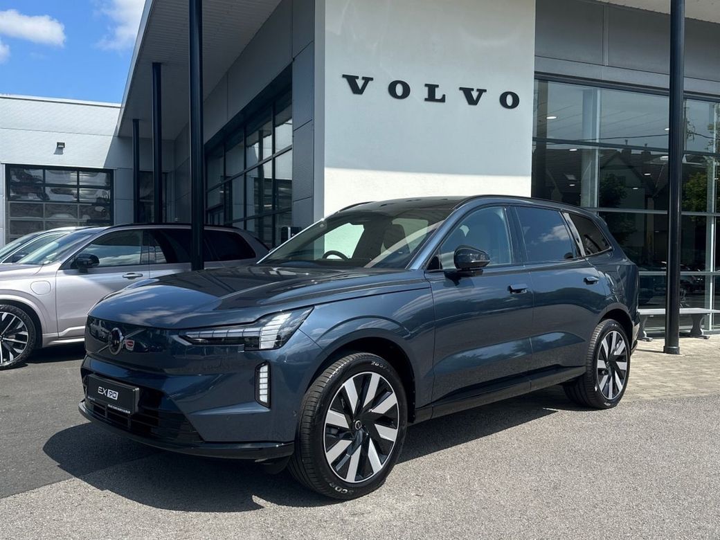 Image for 2026 Volvo EX90 EX90 Single Motor Plus--Panoramic Roof, Electric Towbar, Tinted Rear Windows