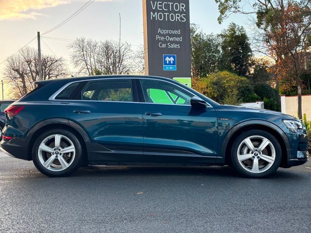 Image for 2021 Audi e-tron 50 QUATTRO TECHNIK