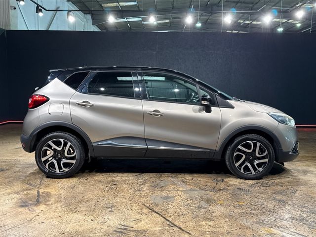 Image for 2016 Renault Captur 1.2 AUTOMATIC - BEIGE/BLACK TWO TONE - FACTORY ALLOYS - REAR CAMERA/PARKING RADAR