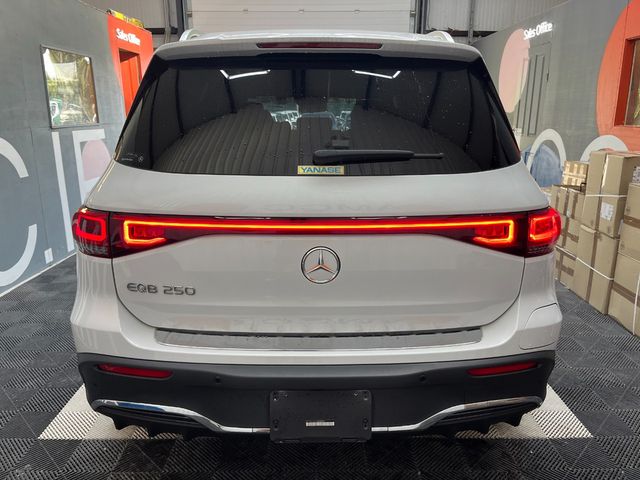 Image for 2023 Mercedes-Benz EQB 2023 MERCEDES-BENZ EQB AUTOMATIC / CRUISE CONTROL / 360 CAMERA / ELECTRIC MEMORY & HEATED SEATS / PADDLE SHIFTERS / PANORAMIC SUNROOF / AMBIENT LIGHTS / HEATED STEERING WHEEL / APPLE CARPLAY AND MORE