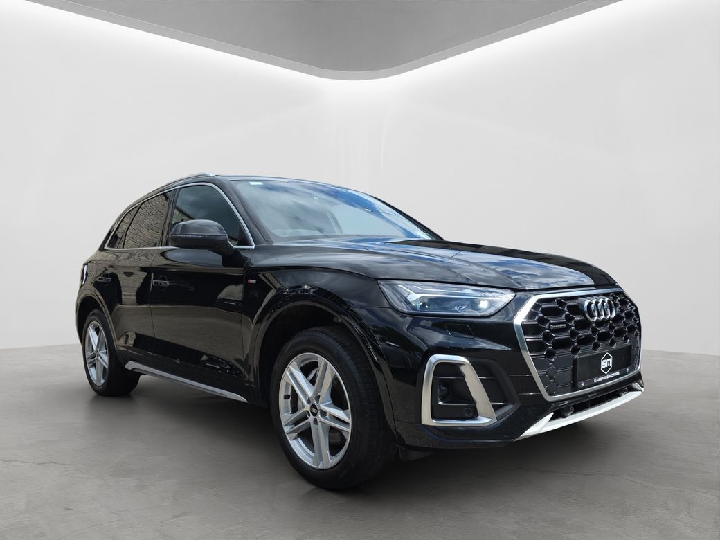 Image for 2023 Audi Q5 50 TFSI E QUATTRO S-LINE. FSH. FINANCE ARRANGED. HUGE SPEC. FINANCE ARRANGED. SIMI. AA APPROVED.