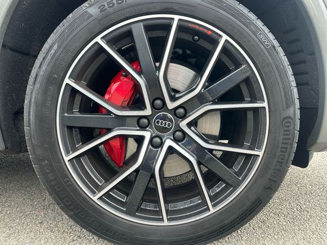 Image for 2025 Audi Q5 55 TFSI e 367HP S-TRONIC QUATTRO COMPETITION