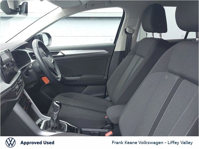 Image for 2023 Volkswagen T-Roc LIFE 2.0TDI 116BHP *FRONT & REAR PARKING SENSORS* *CARPLAY & ANDROID AUTO* *PCP AVAILABLE*