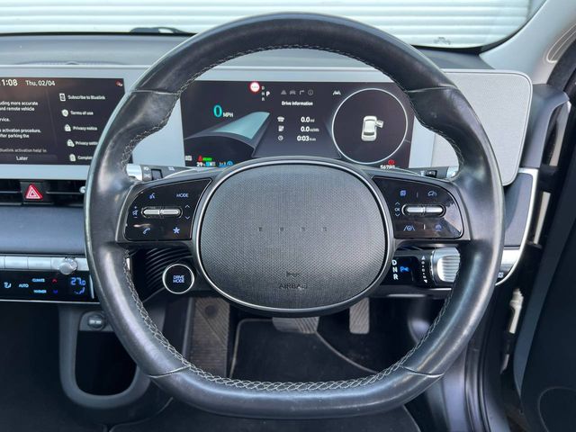 Image for 2023 Hyundai Ioniq 5 PREMIUM LONG RANGE 77 KWH // REVERSE CAMERA // 19" DIAMOND CUT ALLOYS // ADAPTIVE CRUISE CONTROL