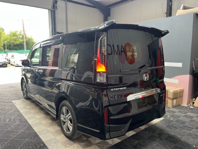 Image for 2019 Honda Stepwagon 2019 HONDA STEPWAGON SPADA HYBRID 2.0 AUTOMATIC / CRUISE CONTROL / PARKING CAMERA / ELECTRIC & AUTOMATIC DOORS / 7 SEATS OPTION AND MORE