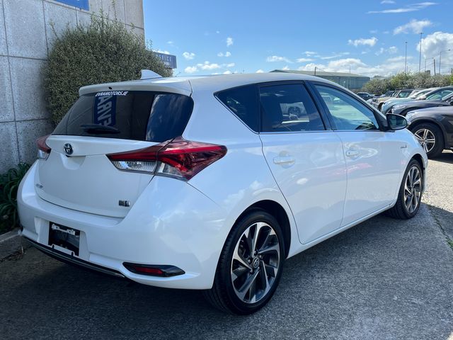 Image for 2016 Toyota Auris G HYBRID AUTOMATIC 1.8 PETROL //REVERSE CAMERA//FULL LEATHER HEATED SEATS//PANORAMIC GLASS ROOF//KEYLESS ENTRY//