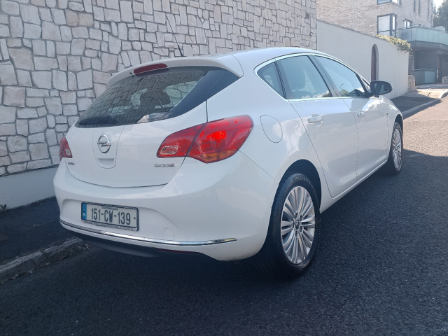 Image for 2015 Opel Astra Excite 1.6cdti 110PS ECO 5DR