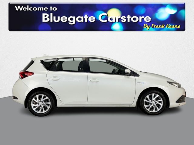 Image for 2017 Toyota Auris 1.8 HYBRID LUNA 4DR AUTOMATIC**MULTIFUNCTIONAL STEERING WHEEL**KEYLESS START**TOUCH SCREEN MEDIA DISPLAY**BLACK/GREY CLOTH INTERIOR**REVERSE CAMERA**ELECTRIC MIRRORS**FINANCE ARRANGED**