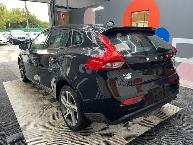 Image for 2018 Volvo V40 2018 VOLVO V40 D4 MOMENTUM 2.0 AUTOMATIC / CRUISE CONTROL / PARKING CAMERA / ELECTRIC MEMORY & HEATED SEATS / PADDLE SHIFTERS AND MORE