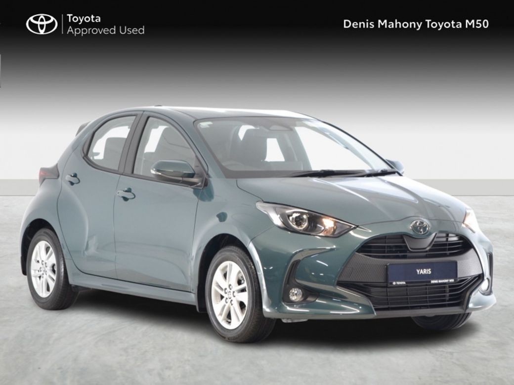 Image for 2026 Toyota Yaris Hybrid Luna