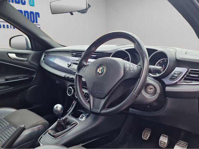 Image for 2012 Alfa Romeo Giulietta 1.4 TB MULTIAIR VELO VELOCE * FULL SERVICE HISTORY * RECENT T/BELT SERVICE * BEST AVAILABLE * 