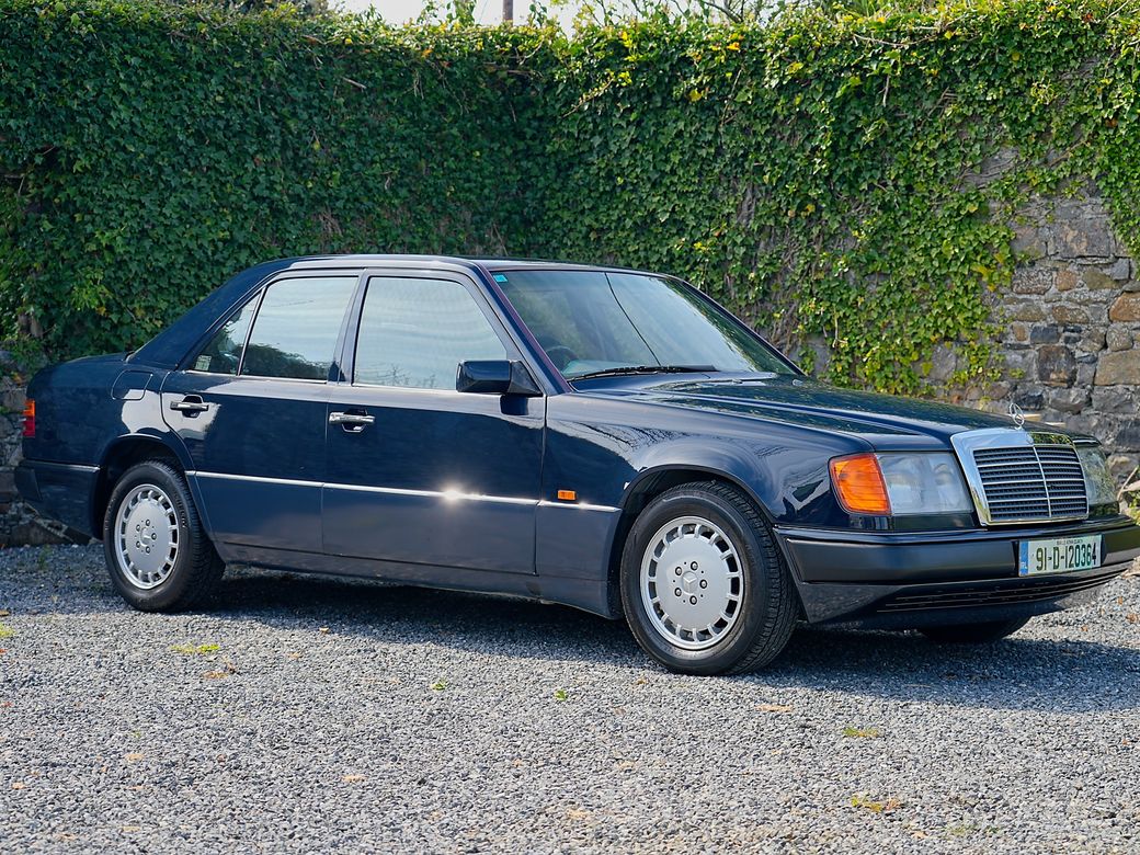 Image for 1991 Mercedes-Benz E 300 3.0 Petrol Automatic