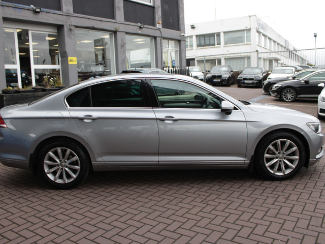 Image for 2019 Volkswagen Passat CL 2.0TDI M6F 150HP 4DR