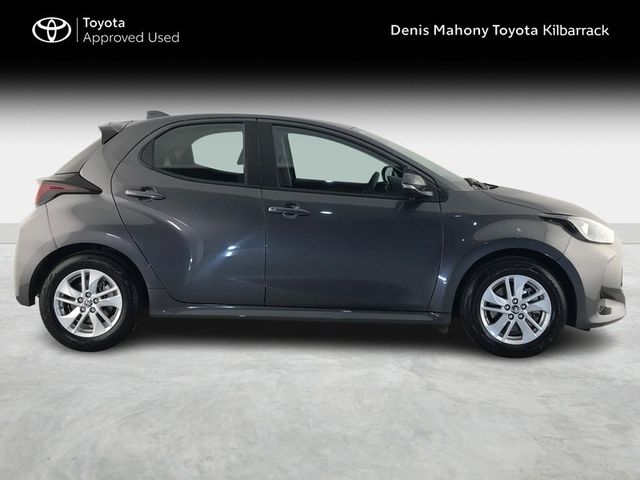 Image for 2025 Toyota Yaris HYBRID LUNA 3 YEARS FREE SERVICING