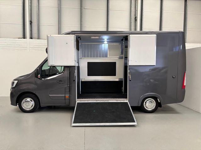 Image for 2020 Renault Master 3.5T Horsebox 