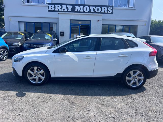 Image for 2014 Volvo V40 2014 VOLVO V40 1.6d CROSS COUNTRY SE LUX AUTO