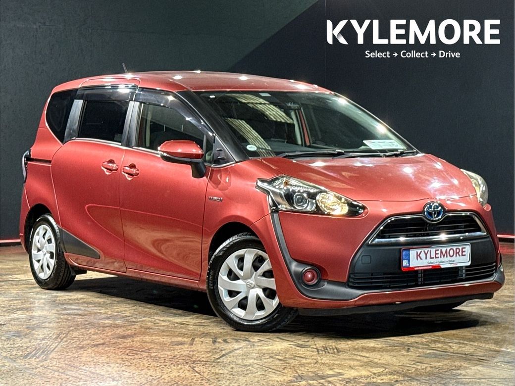 Image for 2016 Toyota Sienta 1.5 HYBRID - CRUISE CONTROL - REVERSE CAMERA - ELECTRIC SLIDING DOORS 