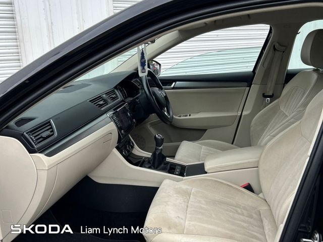 Image for 2017 Skoda Superb Combi Style 1.6 TDI 120 BHP