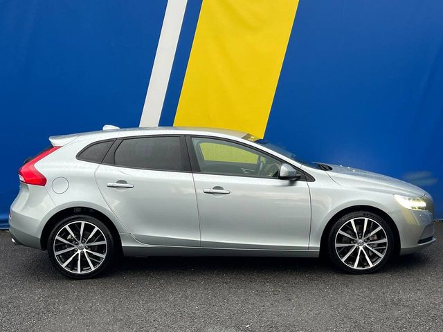 Image for 2018 Volvo V40 D4 AUTO DYNAMIC EDITION 2.0 D // HEATED SEATS // ADAPTIVE CRUISE CONTROL // REVERSE CAMERA 