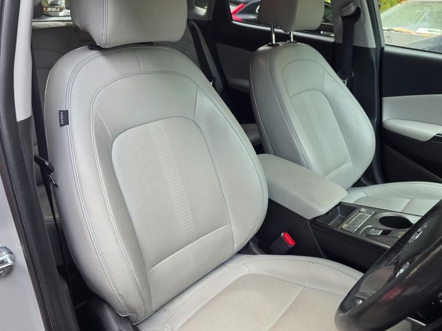Image for 2022 Hyundai Kona Kauai Premium automatic // battery health 90.7%