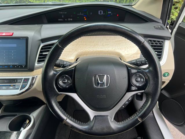 Image for 2015 Honda Jade 1.5 HYBRID AUTO // HALF LEATHER INTERIOR // REVERSE CAMERA // ADAPTIVE CRUISE CONTROL