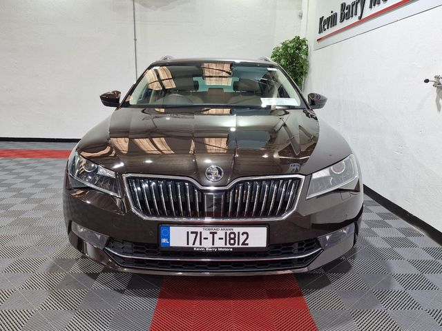 Image for 2017 Skoda Superb 2.0TSi COMBI (LAURIN & KLEMENT) 4X4 280BHP DSG AUTOMATIC **19" ALLOYS / CRUISE CONTROL / CREAM LEATHER / CANTON PREMIUM SOUND / HEATED F&R SEATS / KEYLESS ENTRY / SAT NAV / REVERSE CAMERA