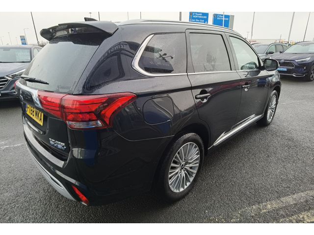 Image for 2018 Mitsubishi Outlander 2.4 4H AUTOMATIC PETROL PLUG-IN HYBRID - FINANCE AVAILABLE - CALL US TODAY ON 01 492 6566 OR 087-092 5525