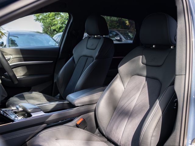 Image for 2023 Audi Q8 e-tron 55 Quattro S Line Black Edition