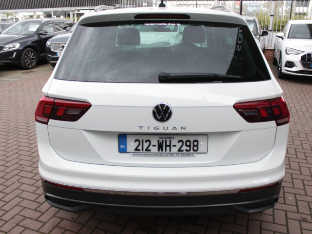 Image for 2021 Volkswagen Tiguan LIFE 2.0TDI M6F 122HP 5DR