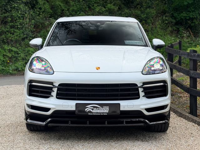 Image for 2022 Porsche Cayenne V6