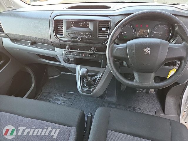 Image for 2023 Peugeot Expert ONE OWNER** MEDIUM WHEELBASE 1.5 HDI ** TRINITY MOTORS **