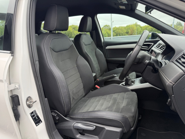 Image for 2019 SEAT Arona 1.6tdi 115HP XC 5DR * APPLE CAR PLAY / REVERSING CAMERA * 