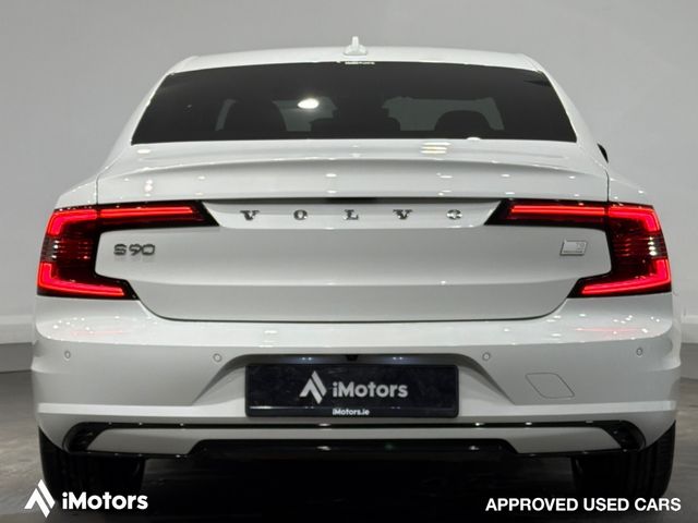 Image for 2022 Volvo S90 RECHARGE T8 R-DESIGN AWD