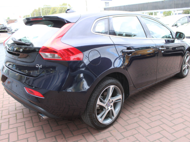 Image for 2016 Volvo V40 2.0D4 SE LUXURY DELUXE 5DR HATCHBACK AUTOMATIC // MINT CONDITION WITH ONLY 110, 000 KMS // BUY WITH CONFIDENCE AA AND SIMI APPROVED DEALER 2025 // FINANCE ARRANGED // ALL TRADE INS WELCOME // 