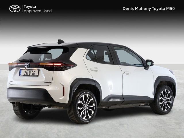 Image for 2024 Toyota Yaris Cross Luna Sport Hybrid Bi-Tone