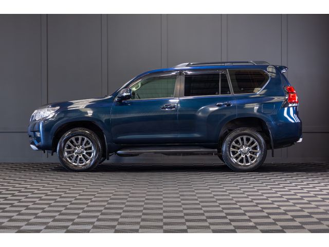 Image for 2022 Toyota Landcruiser 5 Seat N1 Crewcab